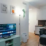 Carlo Apartment - 15 Min From Duomo