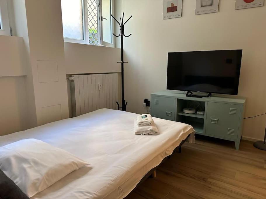 Appartement Carlo - 15 Min From Duomo Milan